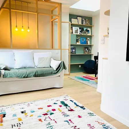 Apartment Luxurious And Family Duplex 4bd With Incredible View *