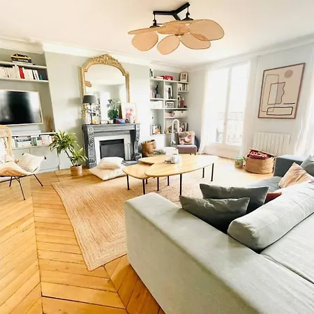 Luxurious And Family Duplex 4bd With Incredible View Paris
