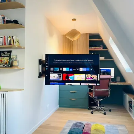 Luxurious And Family Duplex 4bd With Incredible View Paris